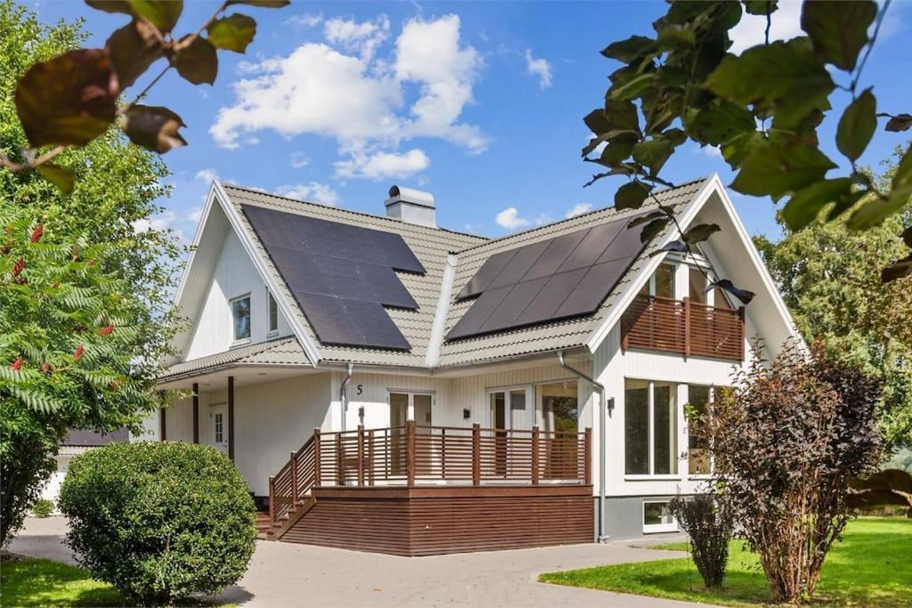 Entire Villa & Garden Between Varberg And Ullared Rolfstorp Zewnętrze zdjęcie